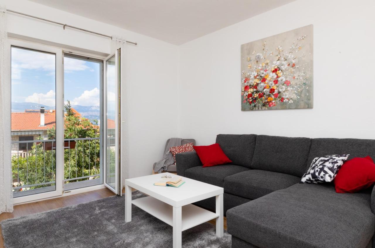 Apartment Nona - Center, 150 Meters From The Beach Supetar Bagian luar foto